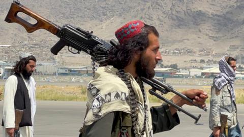 Taliban soldiers at Kabul airport