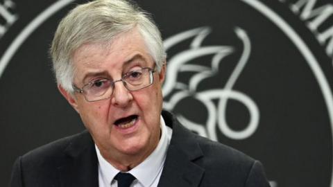 Mark Drakeford during a briefing in the Covid pandemic