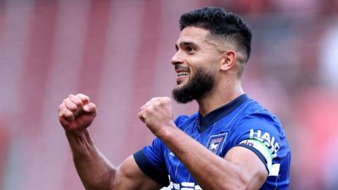 Sam Morsy of Ipswich Town celebrates a draw after the Premier League match between Southampton FC and Ipswich Town FC at St Mary's Stadium