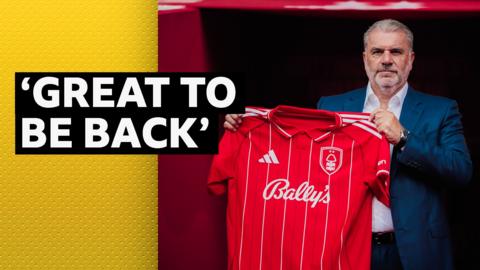 Ange Postecoglou holding Nottingham Forest shirt
