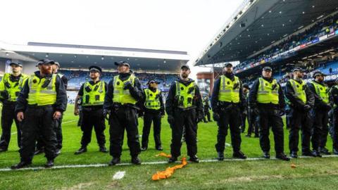 Police separate fans at Ibrox