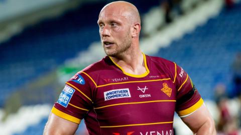 Chris Hill in action for Huddersfield Giants