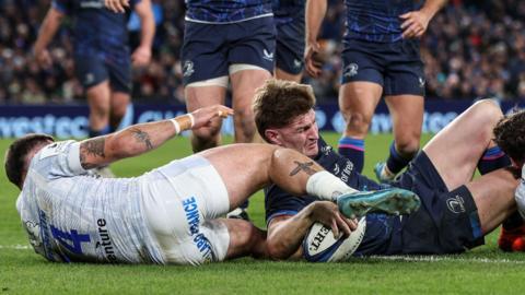 Jordie Barrett scores a try for Leinster against Clermont