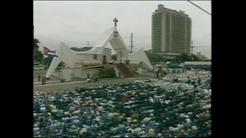 Speaking in the capital, Havana, the Pope urged the release of political prisoners and condemned US attempts to isolate the country.