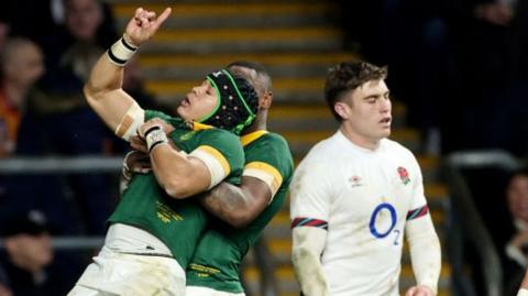 Cheslin Kolbe celebrates scoring the crucial try