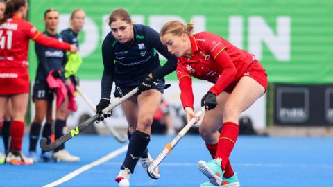 Ireland‘s Katie Mullan and Anne-Sophie Vanden Borre from Belgium