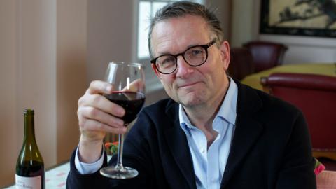 Michael Mosley raises a (metaphorical) glass to red wine