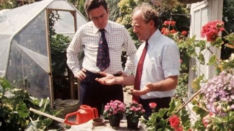 Presenter Hugh Scully talks to gardener Don Hoyle about tending to plants during hot summers