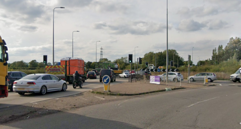 Lots of traffic on a roundabout