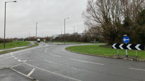 Roundabout on Poplar Way