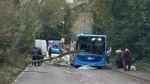 Crash in Guildford Road, Horsham
