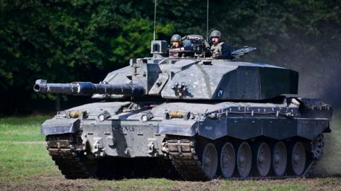 Challenger 2 tank