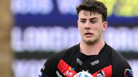 Josh Hodson runs with the ball during his stint with London Broncos in 2021