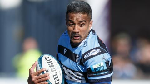 Rey Lee-Lo attacks for Cardiff