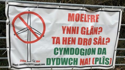 Poster ymgyrchwyr Llangernyw