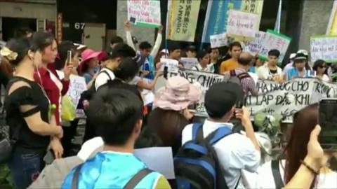 Demonstrators in Ho Chi Minh City object to new economic zones amid fears of Chinese domination.