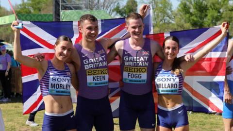 Bethan Morley, Thomas Keen, Adam Fogg and Alexandra Millard of Great Britain pose for a photo after finishing third in the Mixed Relay Final during the World Athletics Cross Country finals