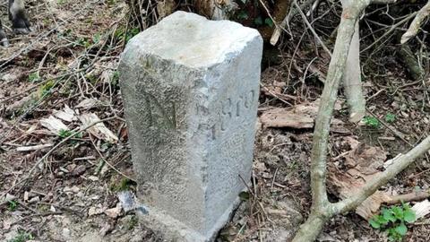 The border stone engraved with the date 1819