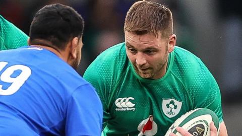 Iain Henderson replaced injured Tadhg Beirne early in the second half against France