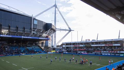 Cardiff in action against Edinburgh at Cardiff Arms Park