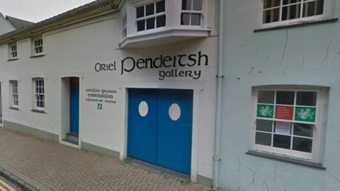 Former Caernarfon tourist office