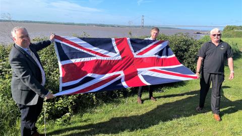 Union Flag by the bridge