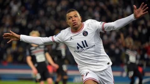 Kylian Mbappe celebrates his goal against Rennes