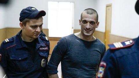 Petr Pavlensky in court May 2016