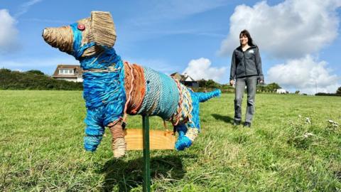 Poo dog sculpture