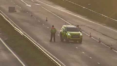 Traffic officers diverts motorists off the M4