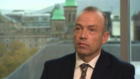Northern Ireland's Secretary of State Chris Heaton-Harris has again reiterated his intention to call a new assembly election if Stormont's government is not restored by 28 October.