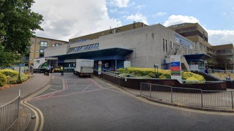 Google StreetView image of the entrance to Croydon University Hospital