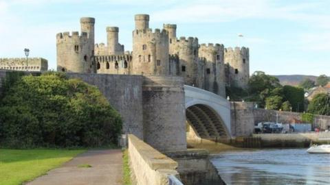 A photo of Conwy Castle