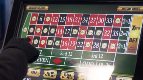 A fixed odds gambling machine