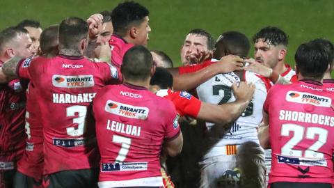 Wigan and Catalans try to contain scuffle