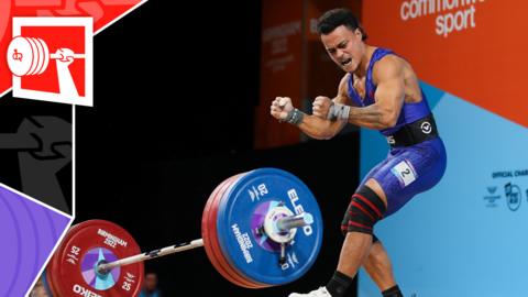 A Samoan weightlifter in action