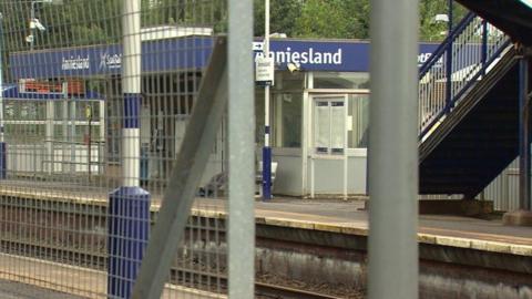 Anniesland train station