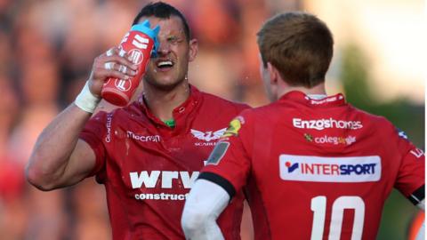 Aaron Shingler and Rhys Patchell