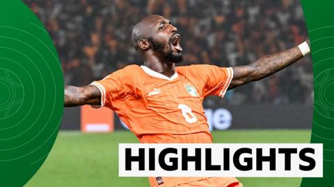 Seko Fofana celebrates Ivory Coast's winning goal against Mali