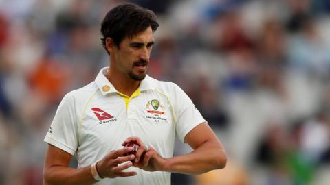 Australia paceman Mitchell Starc