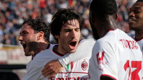 Sandro Tonali celebrates