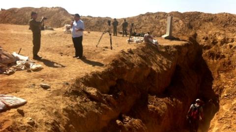 Tunnel which the Israeli army said it discovered running from Gaza into Israel (13/10/2013)