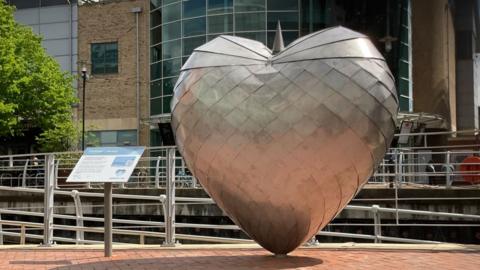 The sculpture in Reading