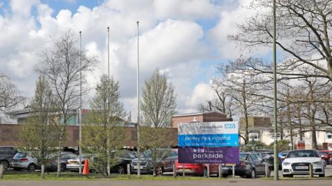 The outside of Frimley Park Hospital