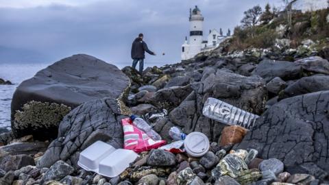 Upstream Battle campaign raises awareness of little pollution along the River Clyde