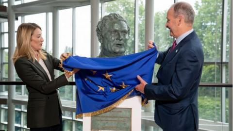 Micheál Martin and Roberta Metsola unveil bust of John Hume in European Parliament