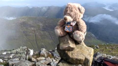 teddy bear on glencoe peak
