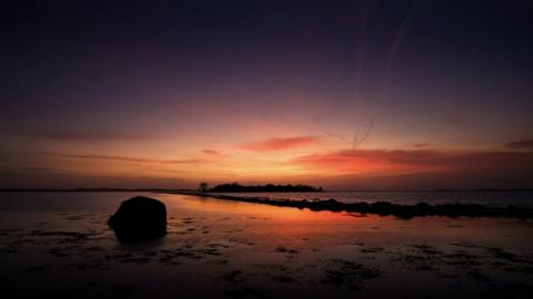 A mid-March dawn breaking in Island Hill, Strangford Lough