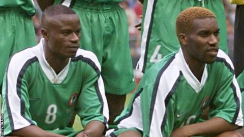 Mutiu Adepoju (left) and Jay-Jay Okocha at the 1998 World Cup for Nigeria