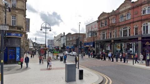 A Google Streetview of Vicar Lane in Leeds